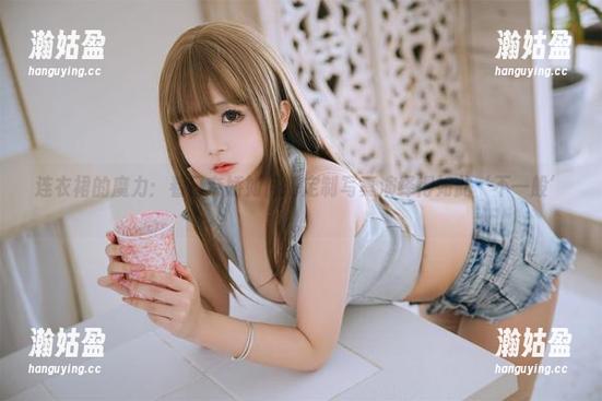 连衣裙的魔力：看日奈娇如何把定制写真演绎得如此‘不一般’。