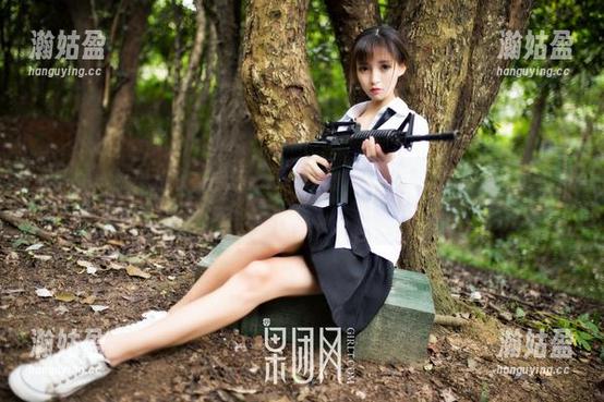 果团网-松果儿 果团网 - 松果儿泳衣合集:这一季最in的款式,想不到你也会醉!