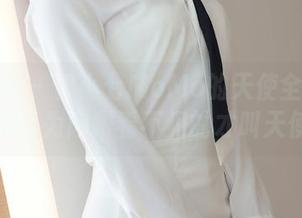 模范学院 – 伊小七MoMo的天使全套写真：我以为肉眼看不见的才叫天使！