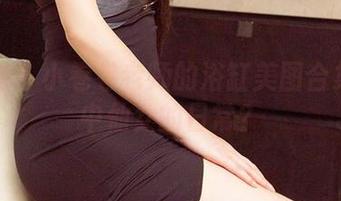 爱尤物 – 小卷卷老师的浴缸美图合集：水中仙女的日常？