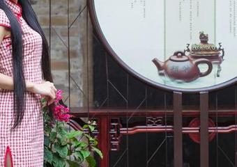 爱蜜社 – 小九月的美腿，写真作品集中的细腻光影让人一秒沉醉