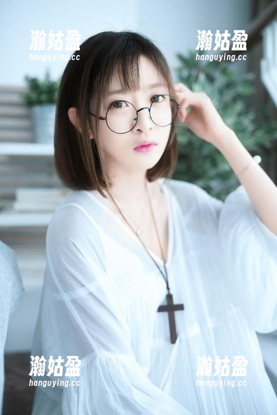 王羽杉浴室写真集：最新来袭，水和她的化学反应让人惊艳！