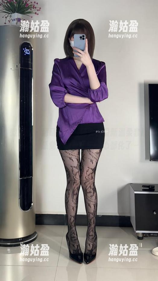 微密圈 - 超萌的白龙猫女，最新温柔套图一览，感觉太治愈了吧，心都化了～