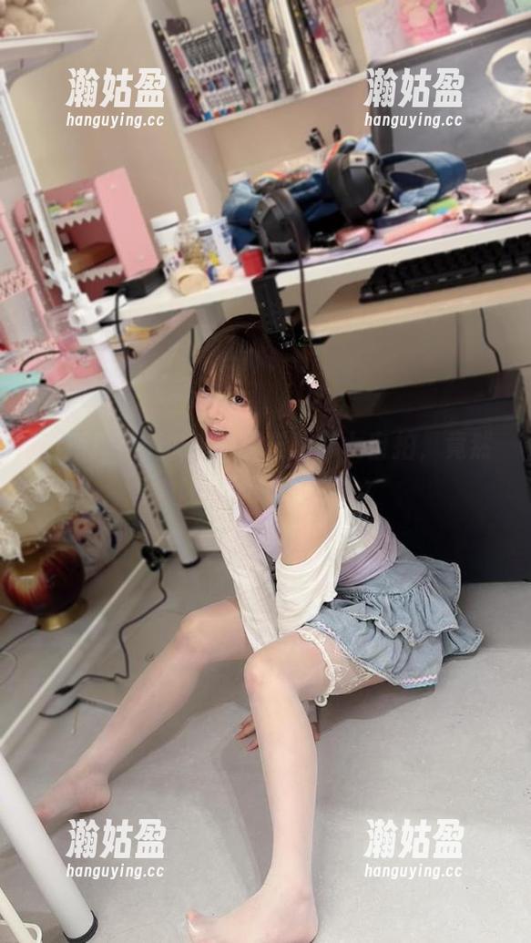 神沢永莉 更新!神沢永莉的英梨梨修女自拍,竟然让我怀疑人生!