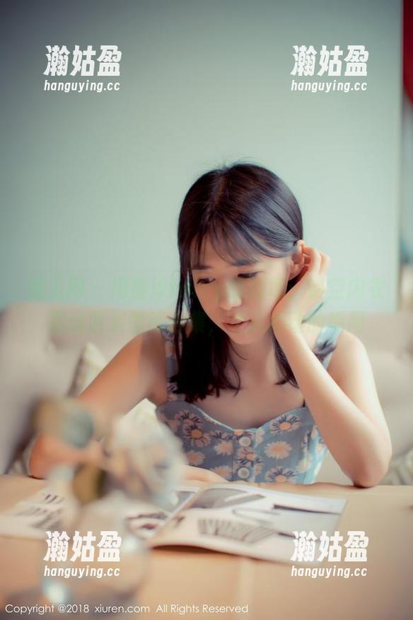 秀人网 - 周慕汐fairy的剧场：镂空内衣黑丝西装壁纸合集，让人心动的瞬间