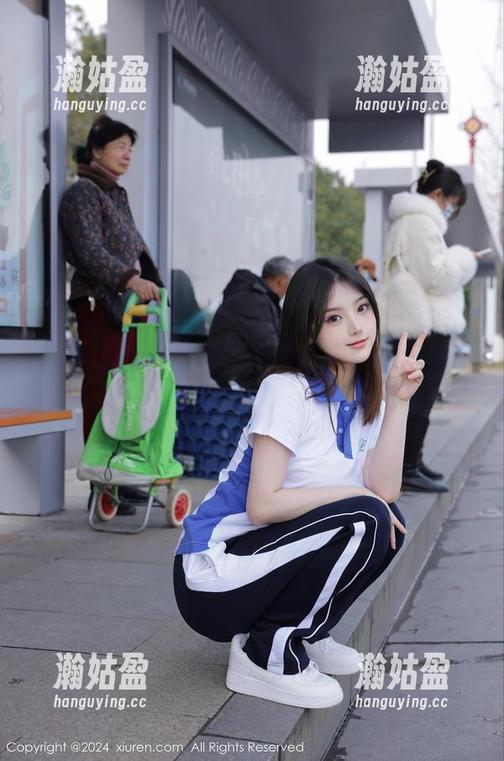 秀人网-小泡芙winna 秀人网 - 小泡芙winna的旅拍:写真和游记的完美结合,居然让我想着规划下一趟旅行!
