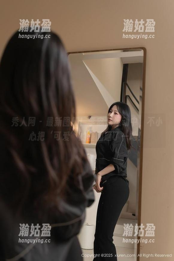 秀人网-李宓儿 秀人网 - 最新图册!李宓儿运动中,不小心把‘可爱’的基因洒了一地!