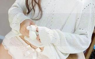 美媛馆 – 李七喜的居家写真，无圣光与零食共享的深夜时光