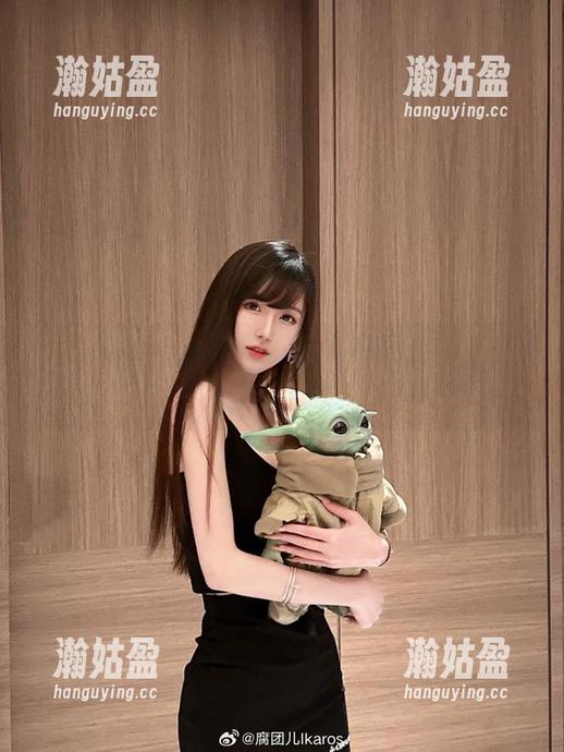 腐团儿Ikaros日常：最新原图，简直让人想多看几遍！