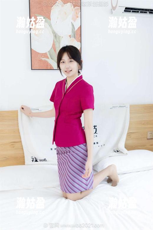 袜啵啵 - 免费原图大揭秘！小甜豆的短靴如何让她看上去这么迷人，快来一探究竟！