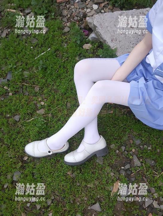 西尔酱的白丝JK图包：美图多到让你怀疑人生，你准备好拖延症了吗？