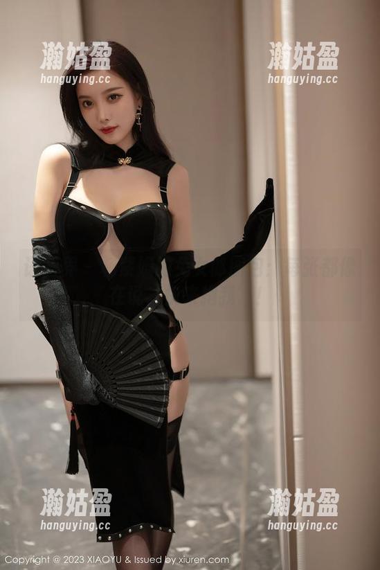 语画界-杨紫嫣 语画界 - 杨紫嫣的兔女郎图包:每张都像在说‘快来抱我’!