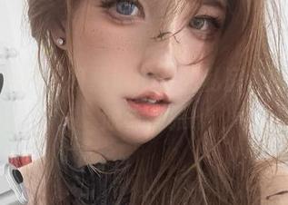 迷失在海边，阿薰kaOri的私房合集里的洒脱与优雅