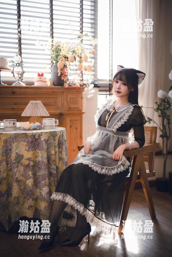 有点儿冷，但雪晴嘟嘟的学姐写真却让人心里热