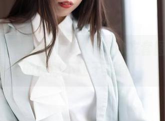 魅妍社 – 陈雅漫VICKY连体衣套图：下载的快感不亚于美食！
